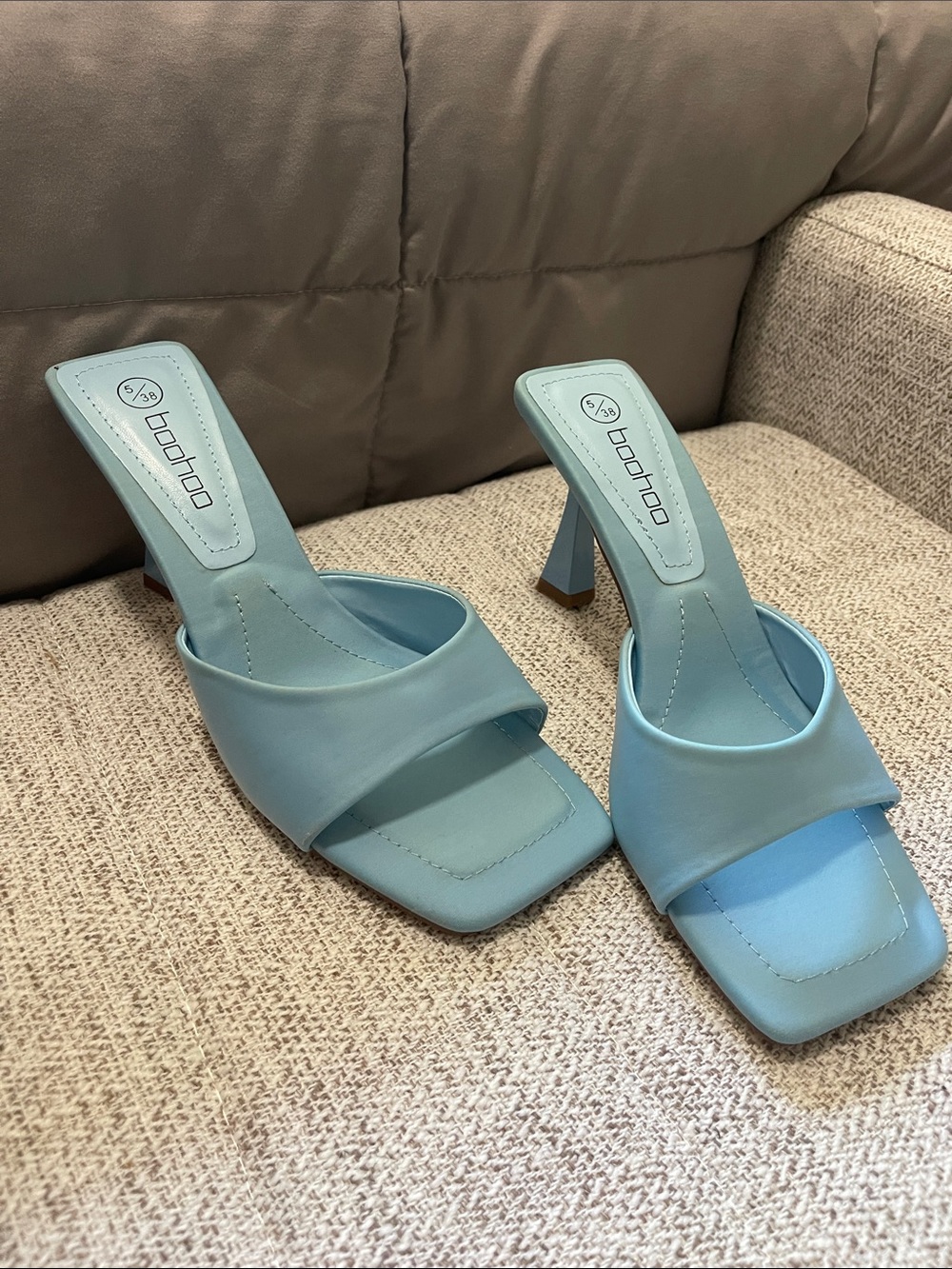 Boohoo Sky Blue Square-Toe Block Heel Mules